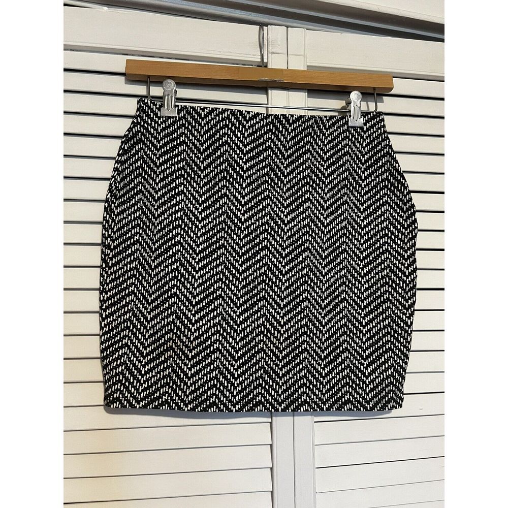OLD NAVY‎ Women's Size Medium M Skirt Mini Black White Stretch Pencil Bodycon